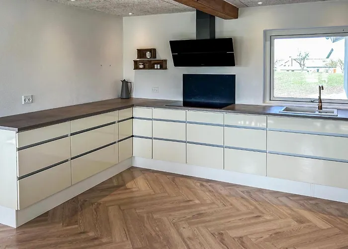 Dom wakacyjny 3 Bedroom Beautiful In Nordborg