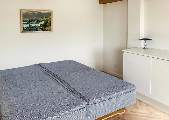 Dom wakacyjny 3 Bedroom Beautiful In *